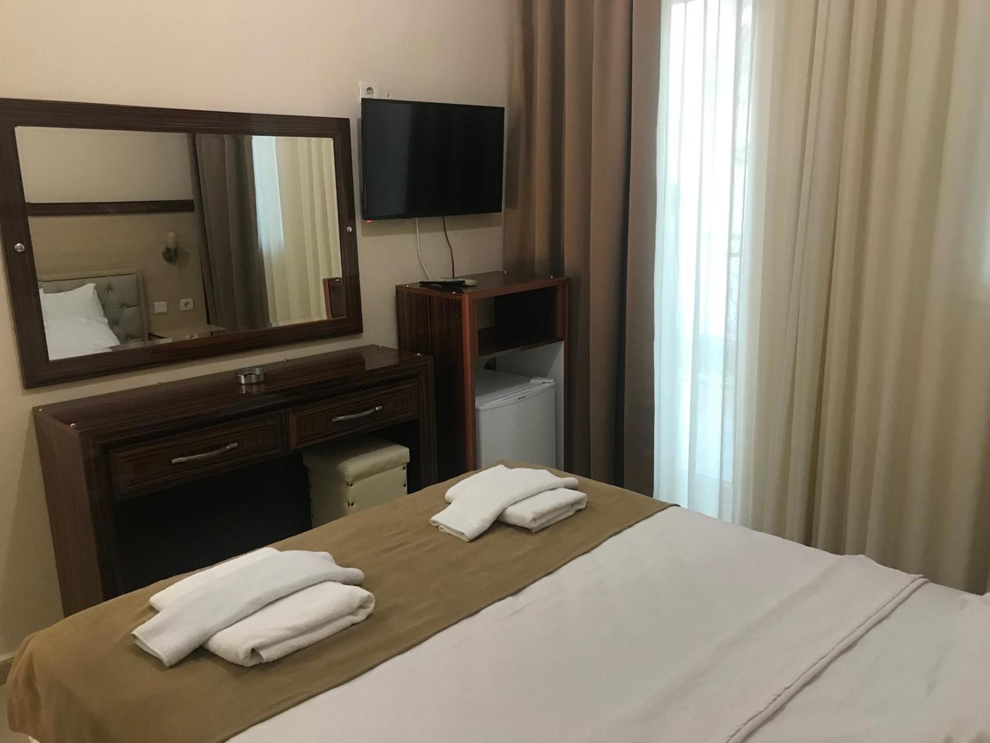 Tuemay Hotel بيتيس الغرفة الصورة